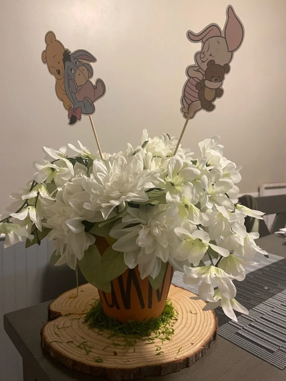 WINNIE THE POOH BABY SHOWER CENTER PIECE -White Floral Arrangement Centerpiece